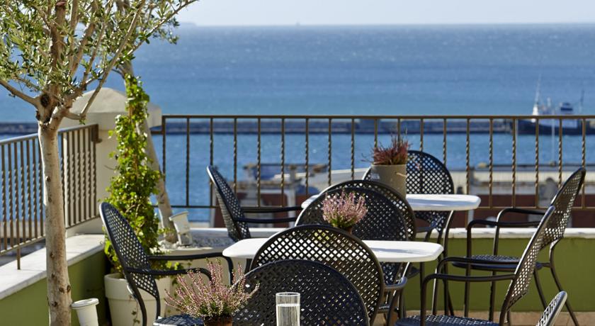 Фото Mediterranean Palace Hotel