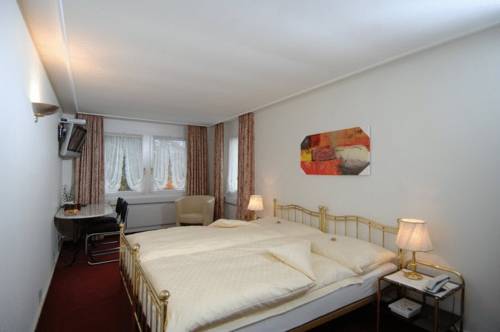 Фото Hotel zur Linde