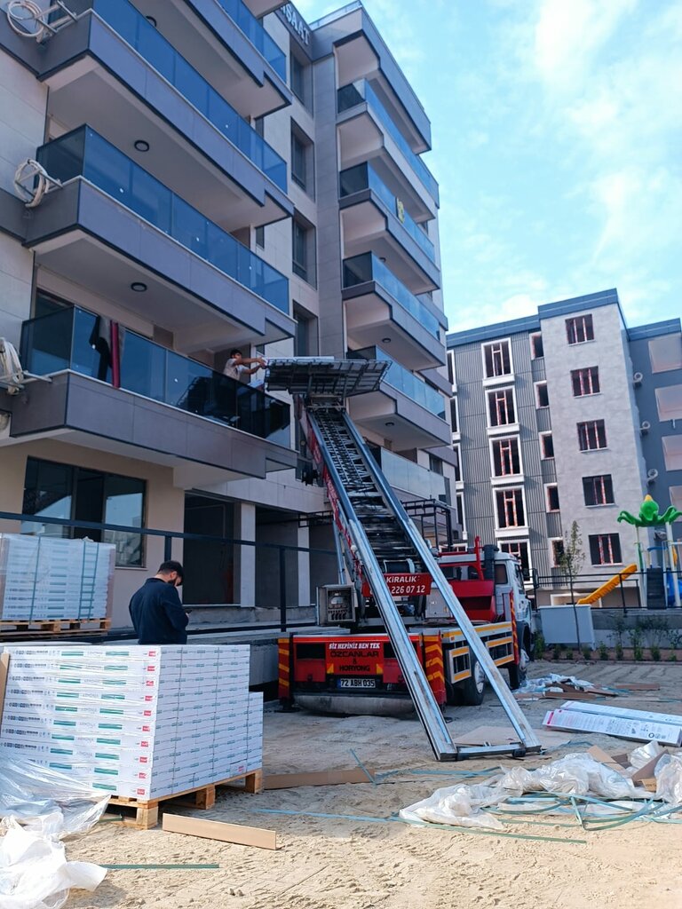 Freight forwarding Batman Rental Elevator Services, Batman, photo