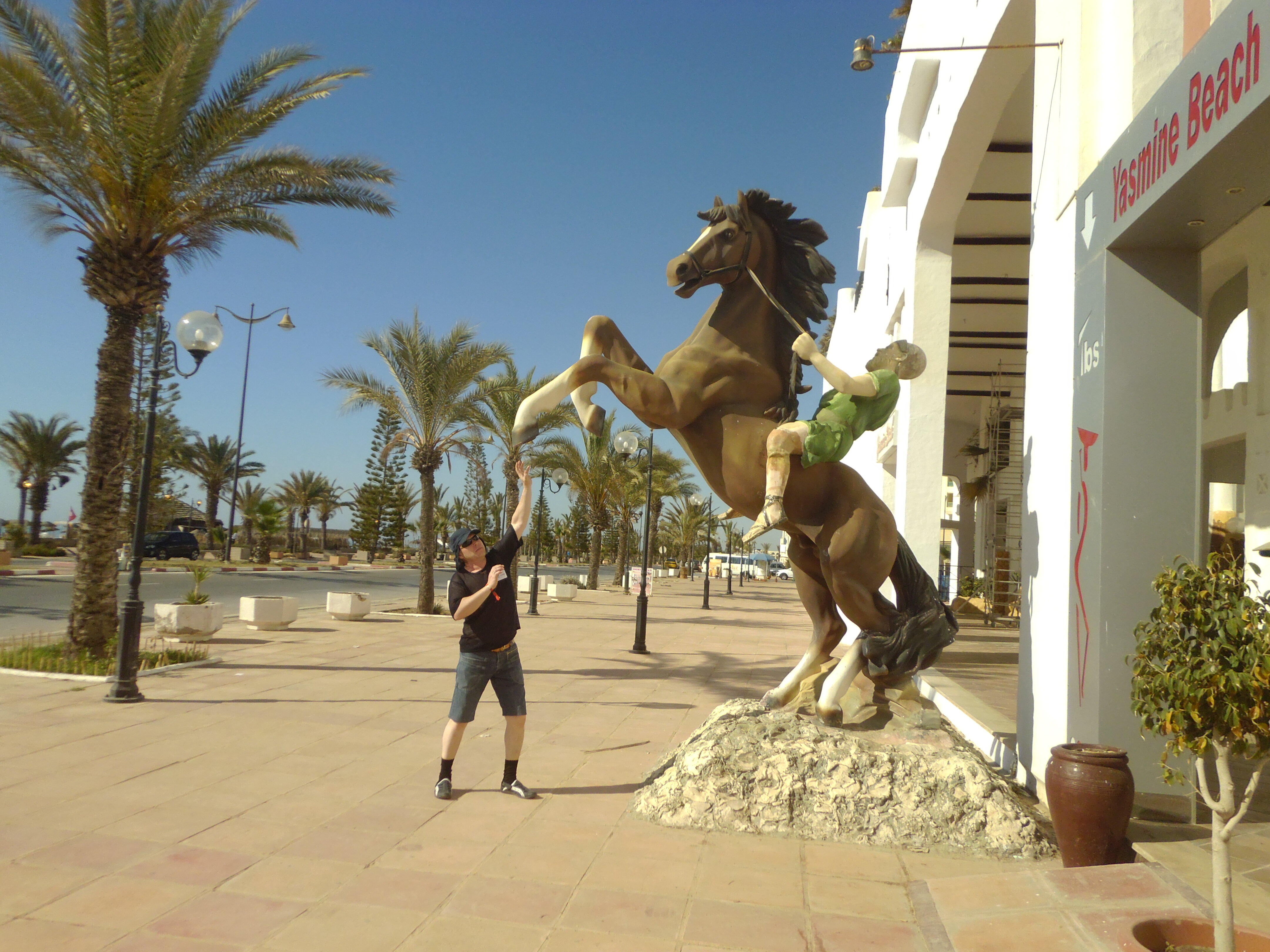 Фото отеля 2