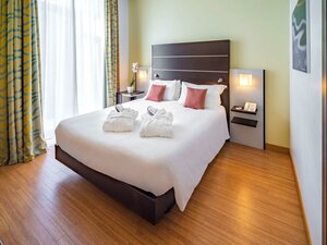 Гостиница Mercure Napoli Centro Angioino