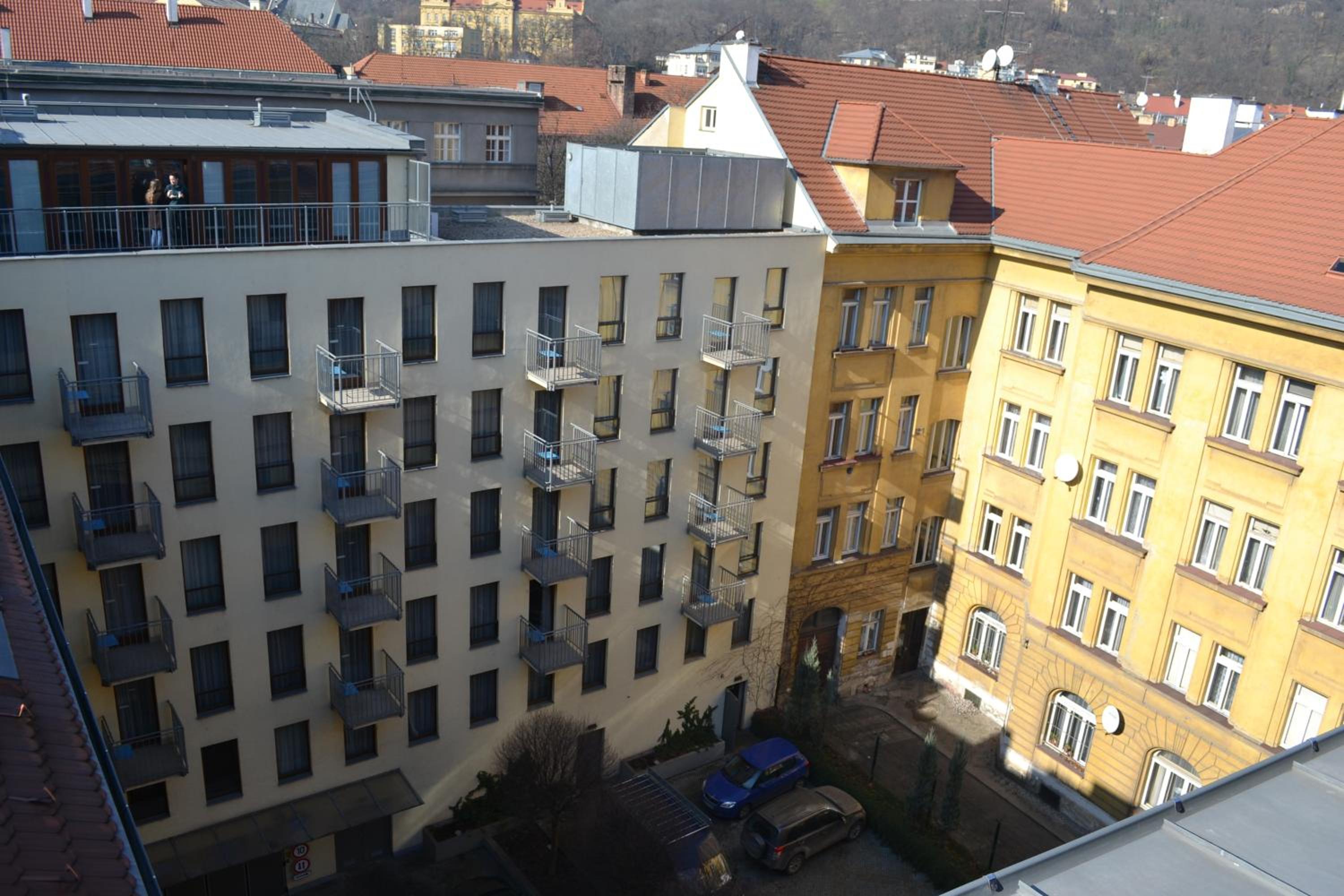 Фото Aparthotel Austria Suites