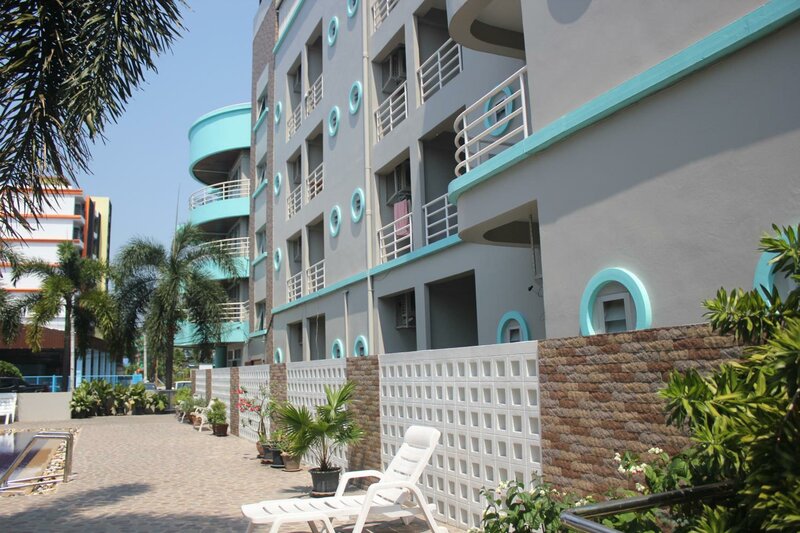 Апартаменты Lomsabai Apartments