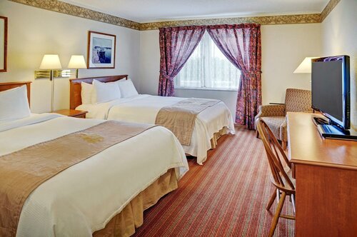 Гостиница Coastal Inn Halifax - Bayers Lake в Галифаксе