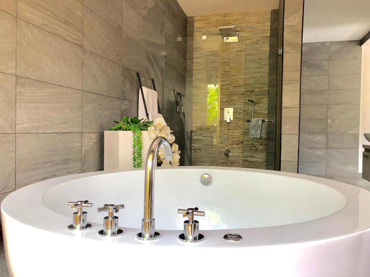 Фото Grand Amber Villa