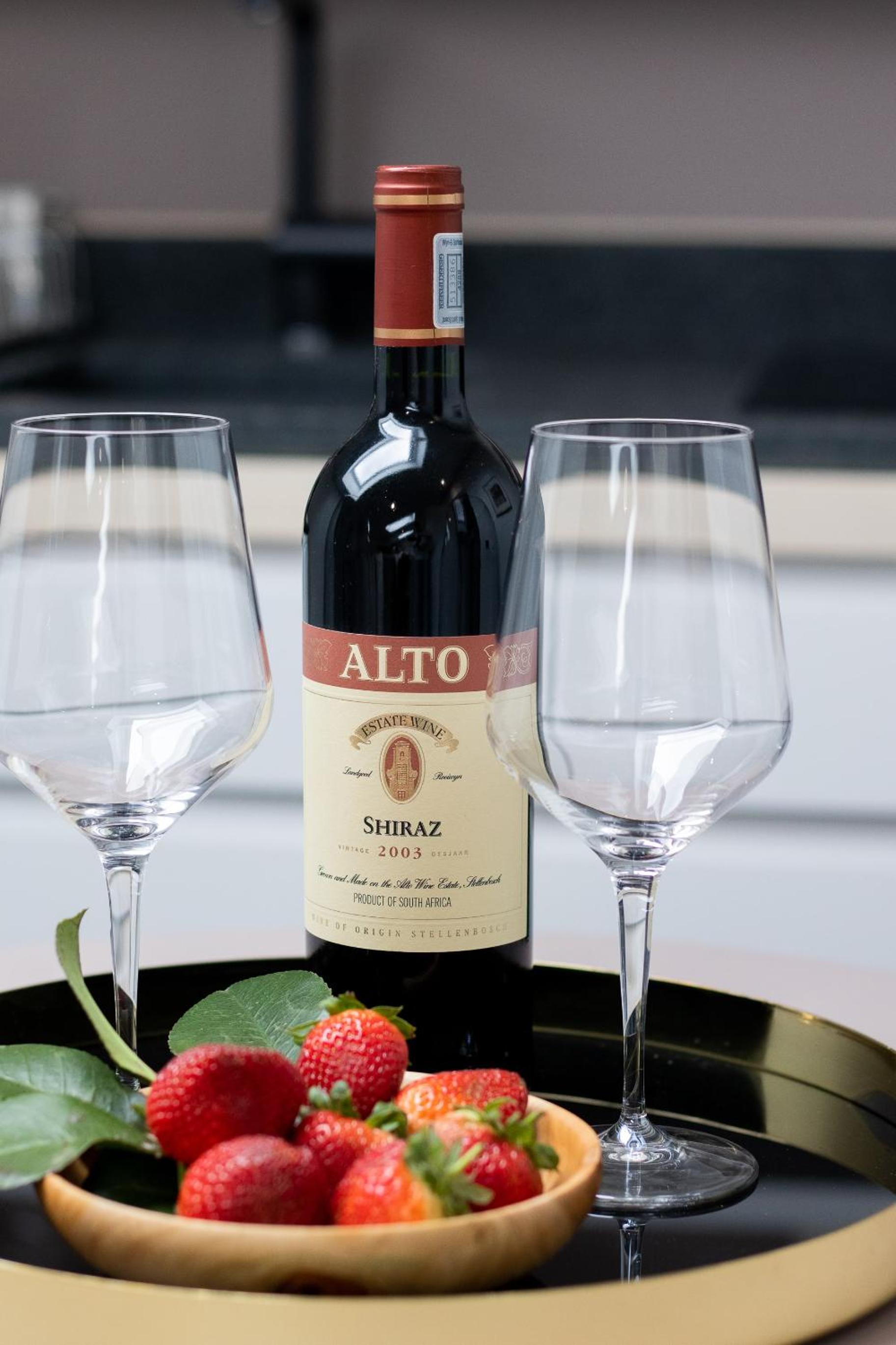 Фото Heritage House