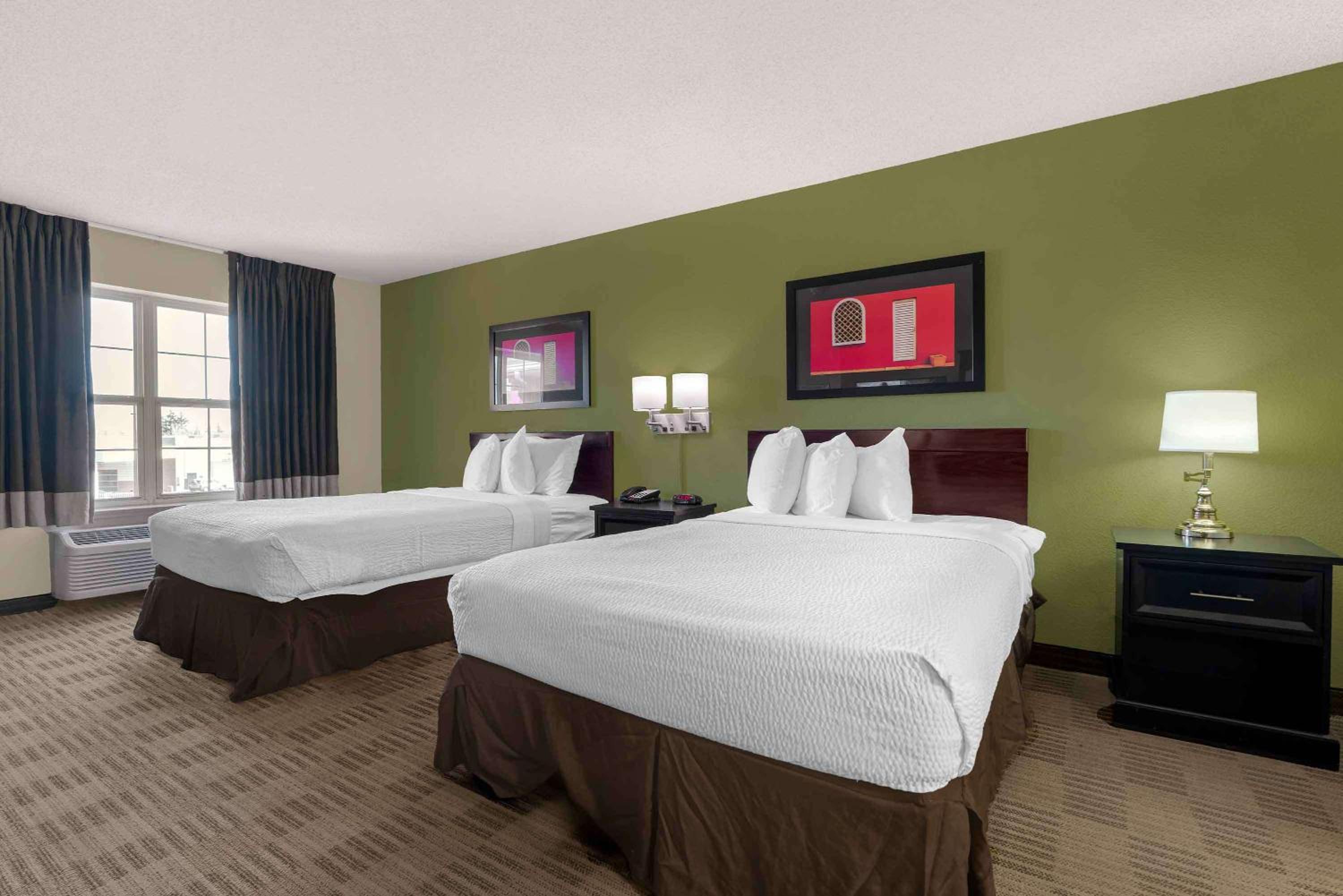 Фото Extended Stay America Suites Sacramento Arden Way