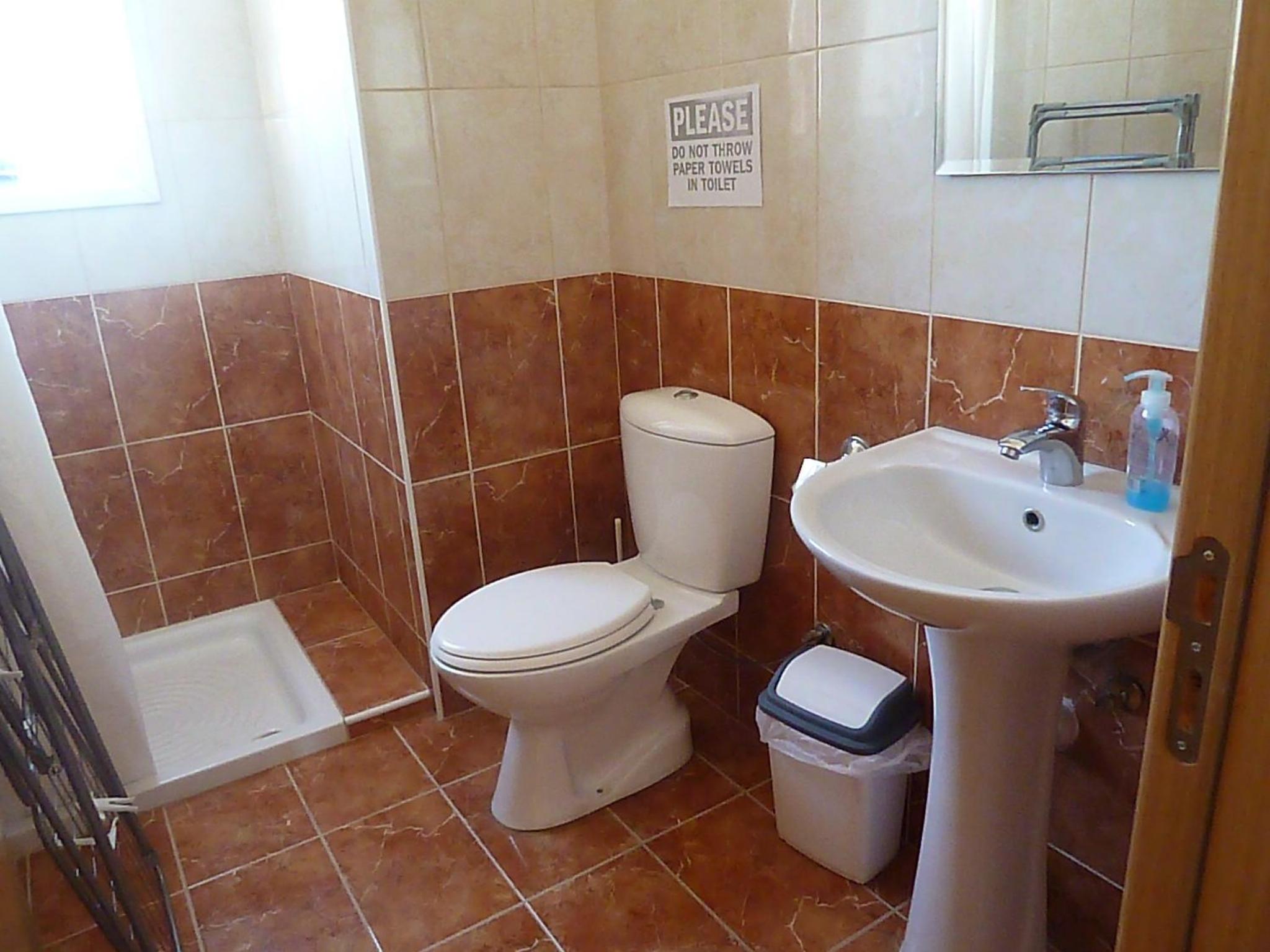 Фото Valentinos Apartments