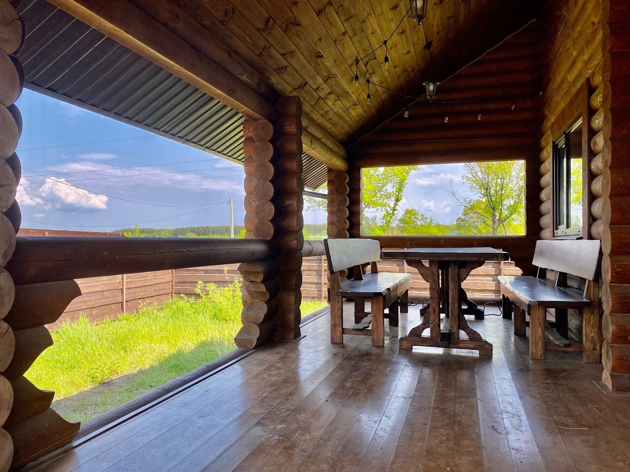 Фото Экодом у пруда