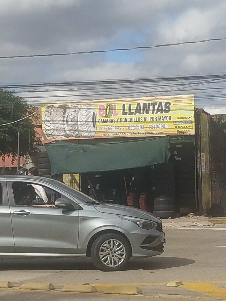 Tires and wheels Bol Llantas, Santa Cruz de la Sierra, photo