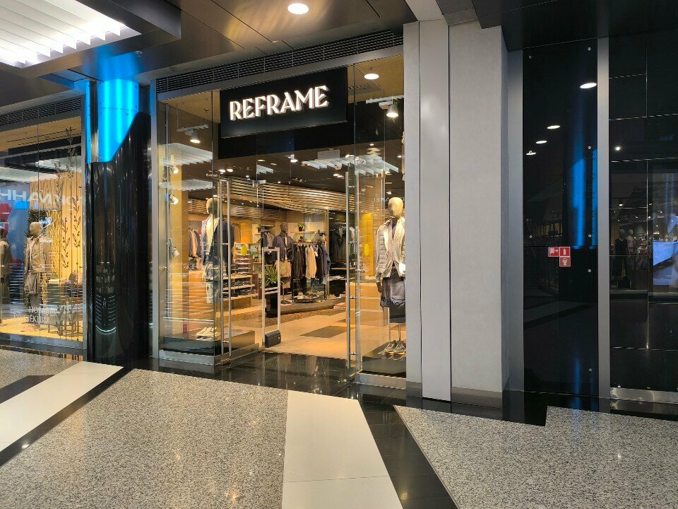 متجر ملابس Frame ، موسكو، صورة