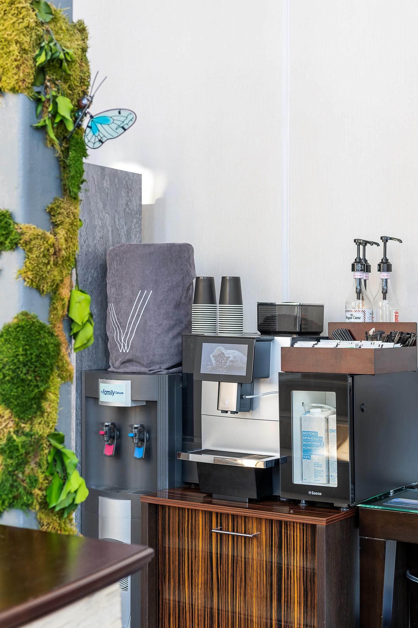 Фото V Hotel&Rooftop Lounge