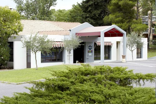 Гостиница Campanile Aix EN Provence Ouest - Jas de Bouffan в Эксе-ан-Провансе