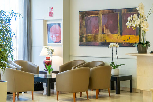 Гостиница Hotel Glories в Барселоне