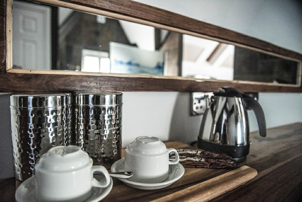 Фото Leaside Hotel