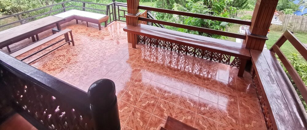 Фото Banphu Montalang Resort