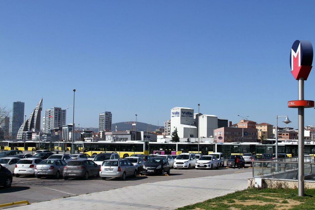 موقف السيارات Car park ، اسطنبول، صورة