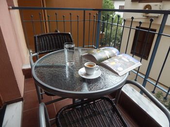 Фото Kripis Studio Thessaloniki Apart-Hotel