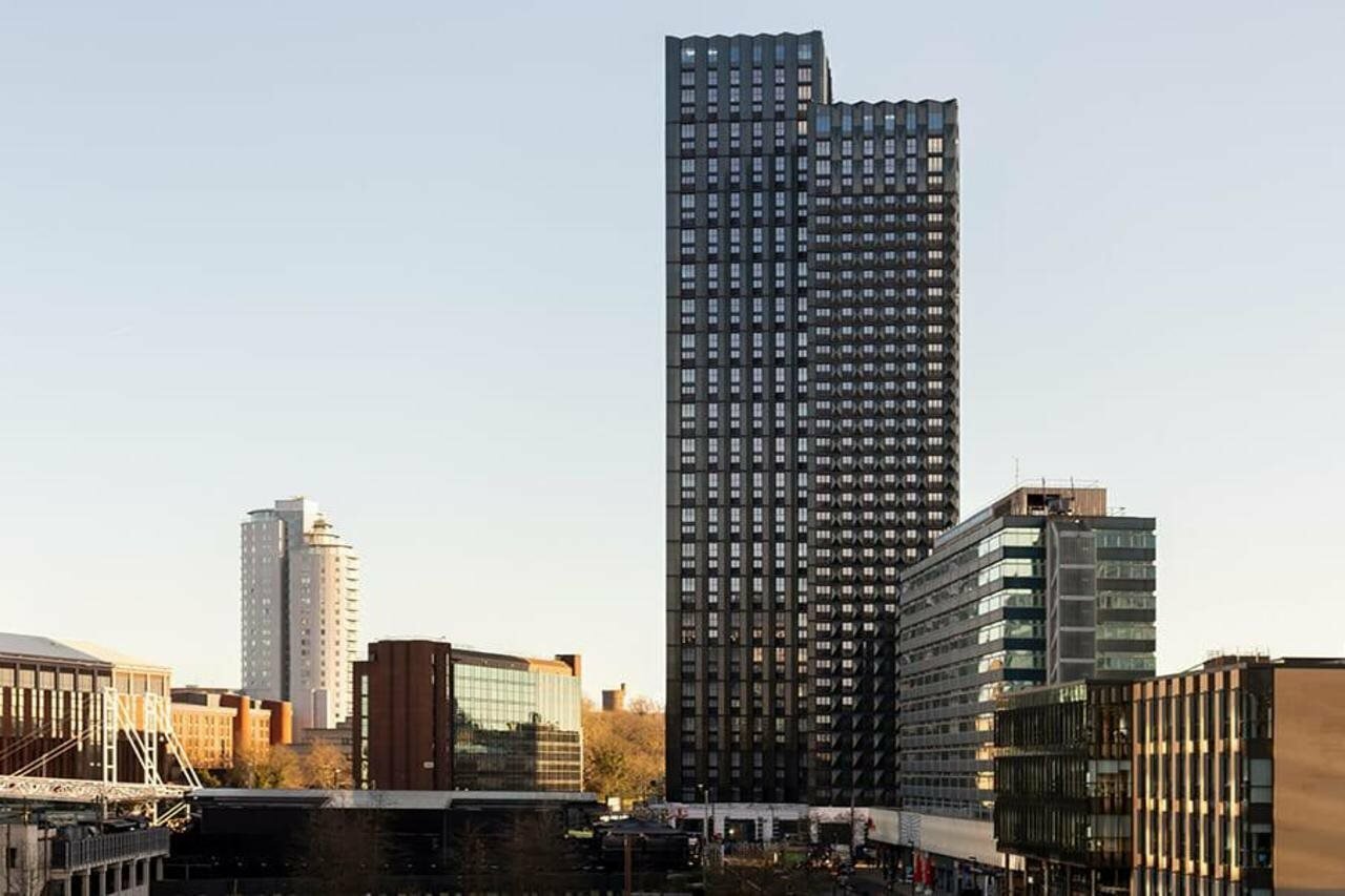 Фото Croydon by Charles Hope