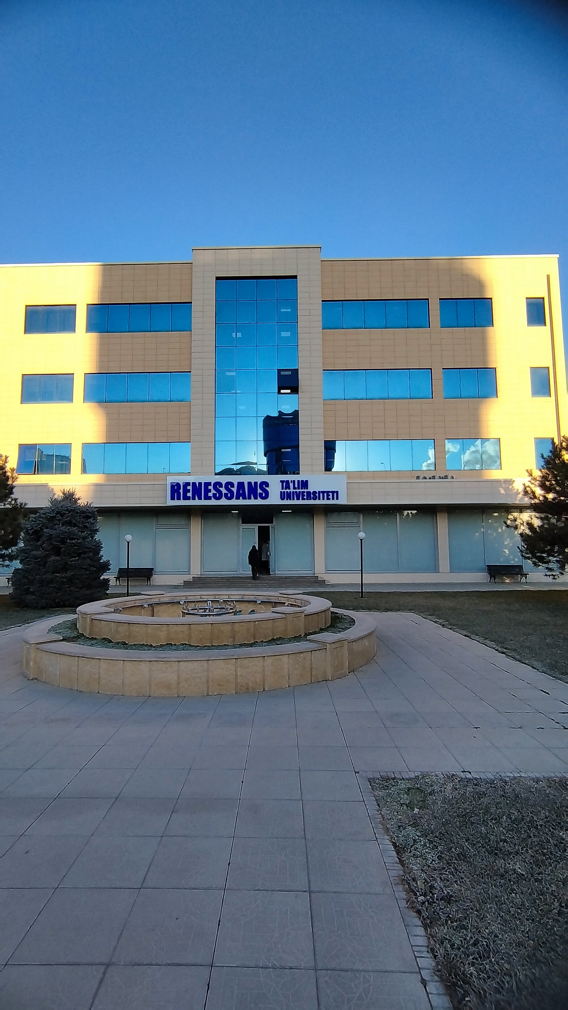 Мұғаліммен 5 минут жыныстық қатынас