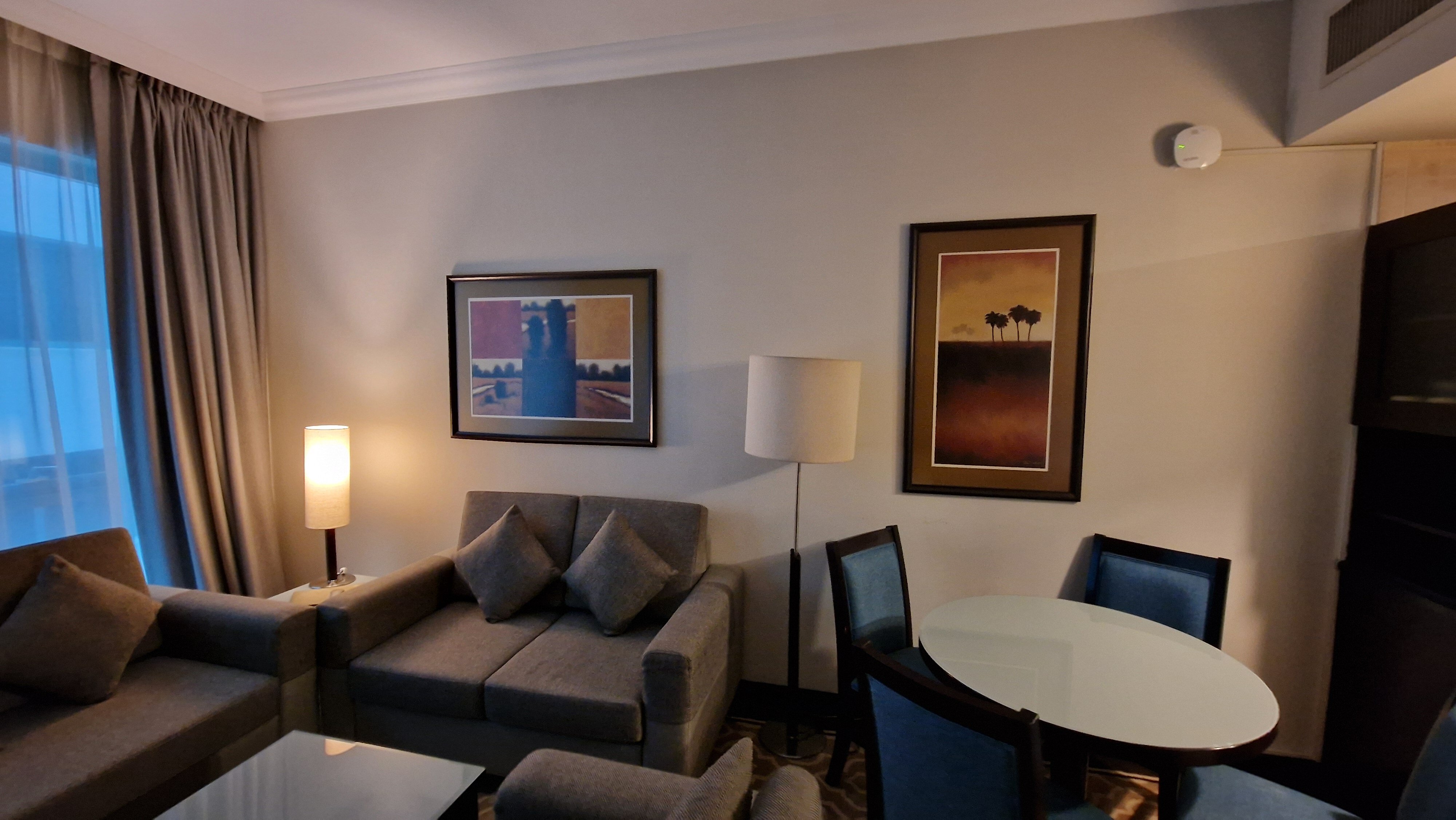 Фото Al Manzel Hotel Apartments