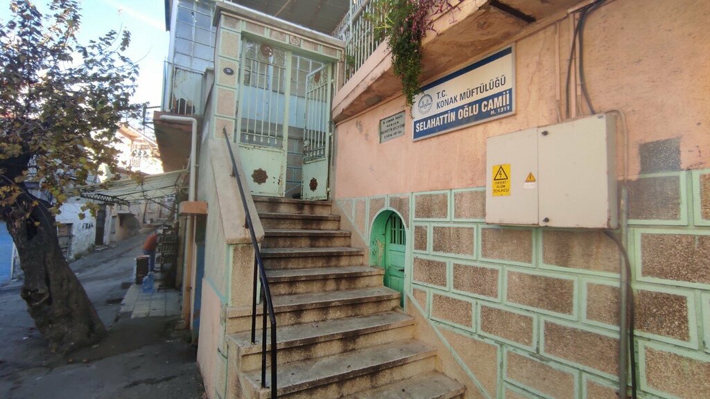مسجد T.C Konak Muftulugu Selahattin Oglu Mosque ، إزمير، صورة
