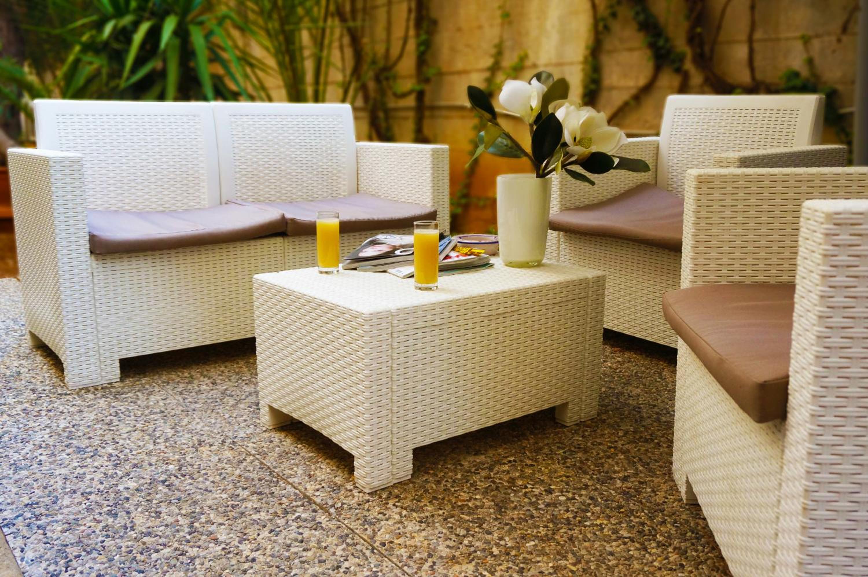 Фото Marbela Apartments & Suites