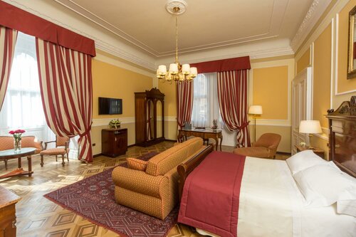 Гостиница Bristol Palace в Генуе