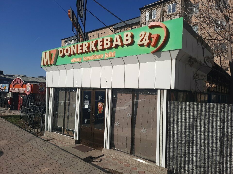 Fast food M7 Doner kebab, Chimkent, photo