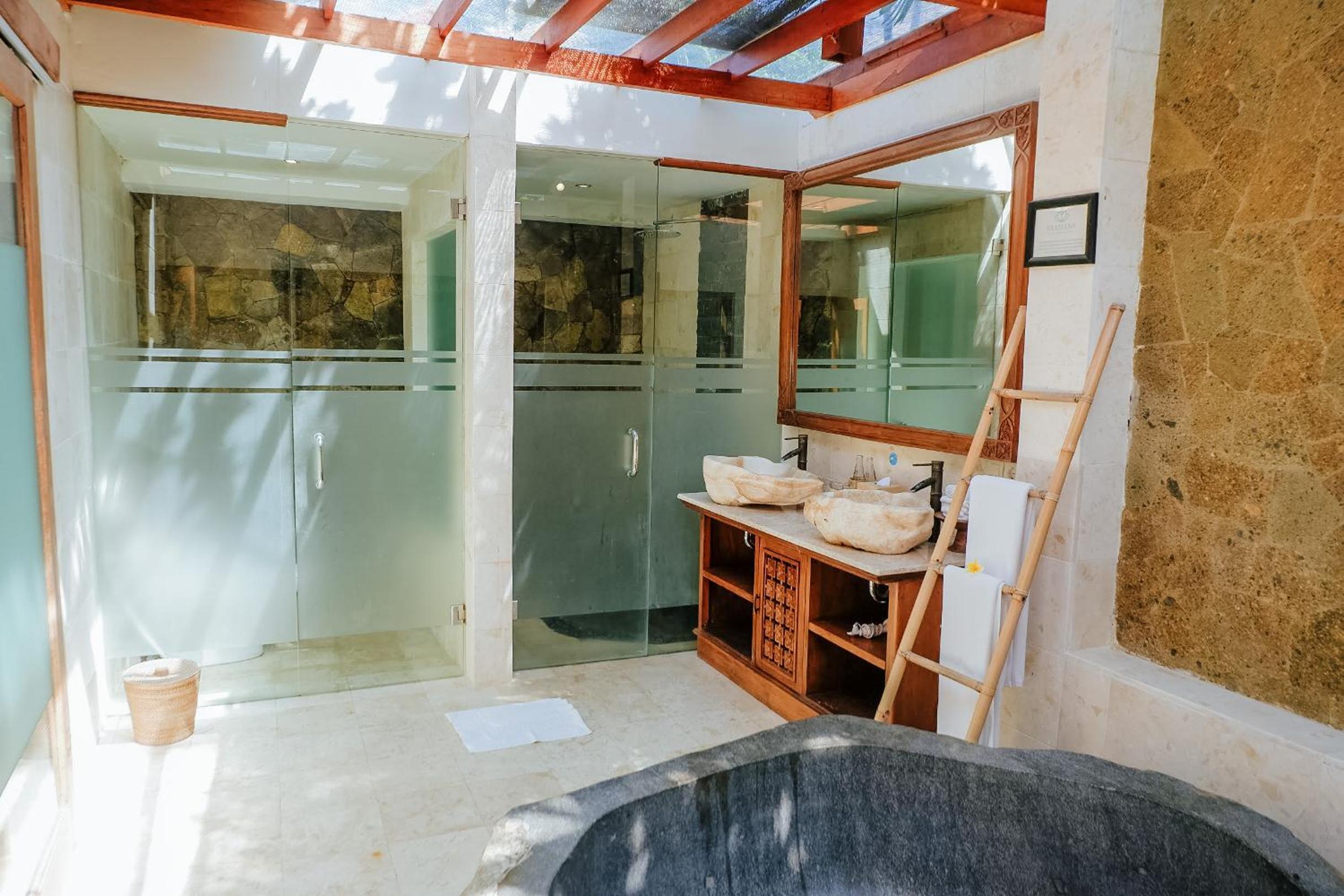 Фото Graha Sandat Villas