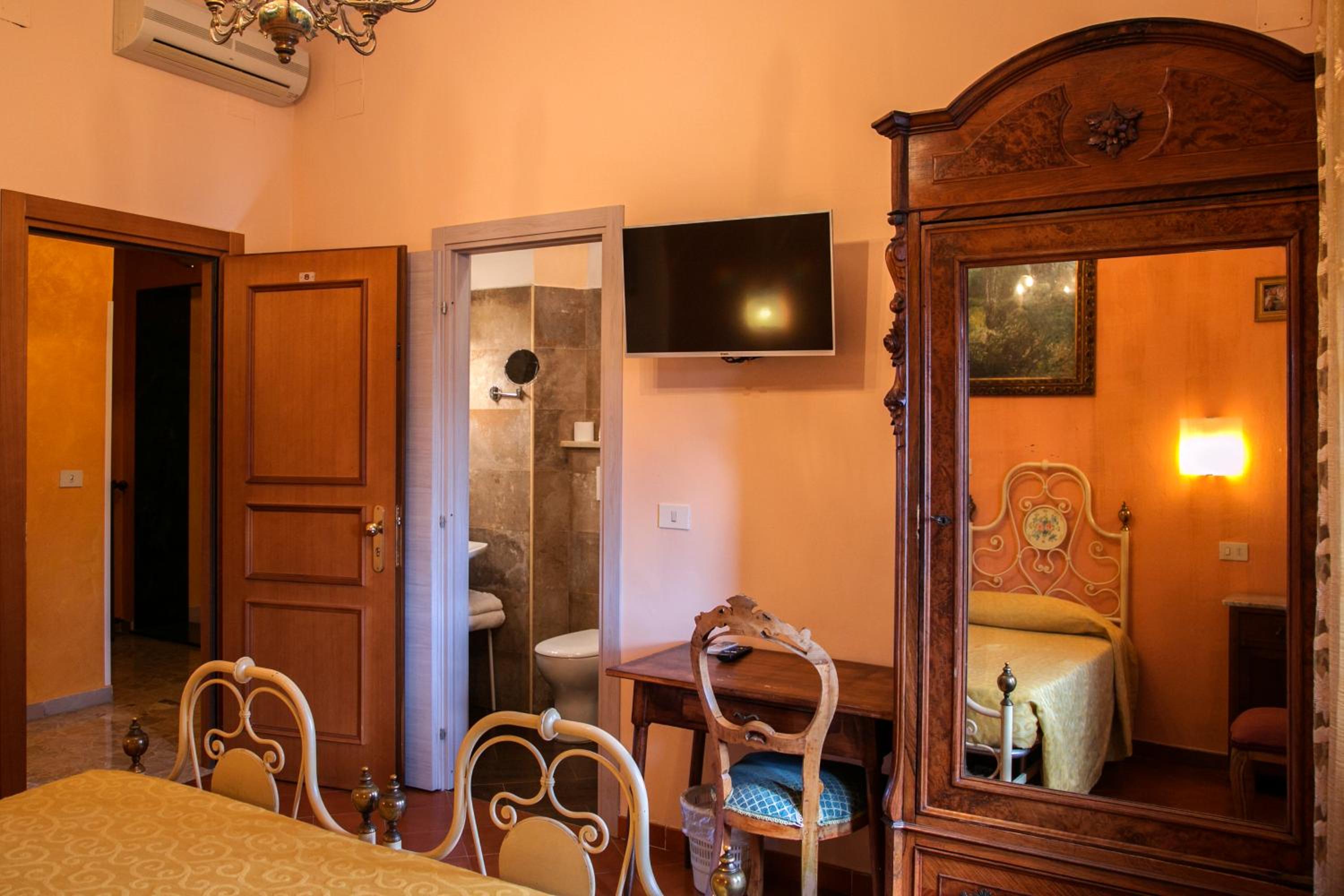 Фото Hotel Merlini