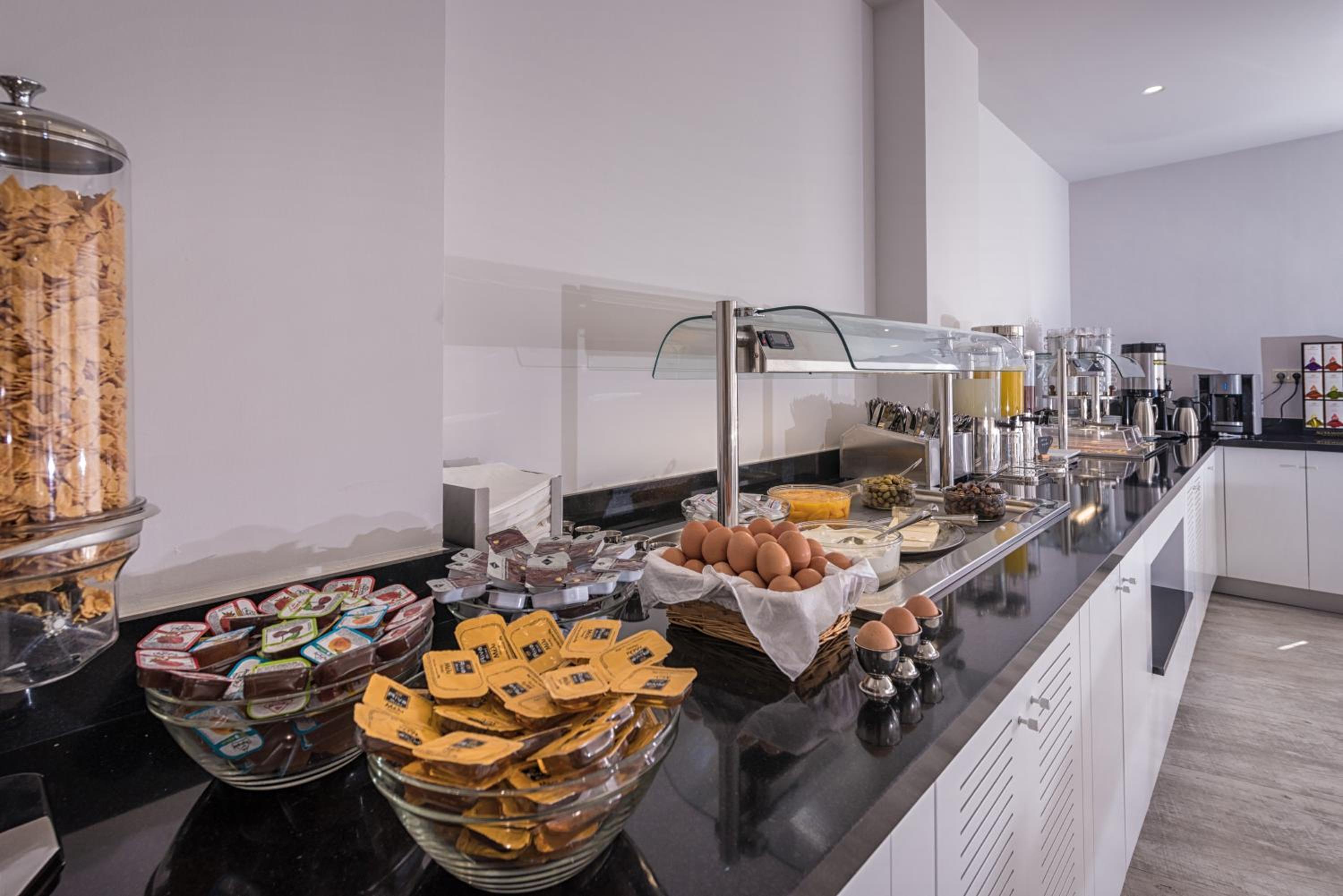 Фото Irini Hotel