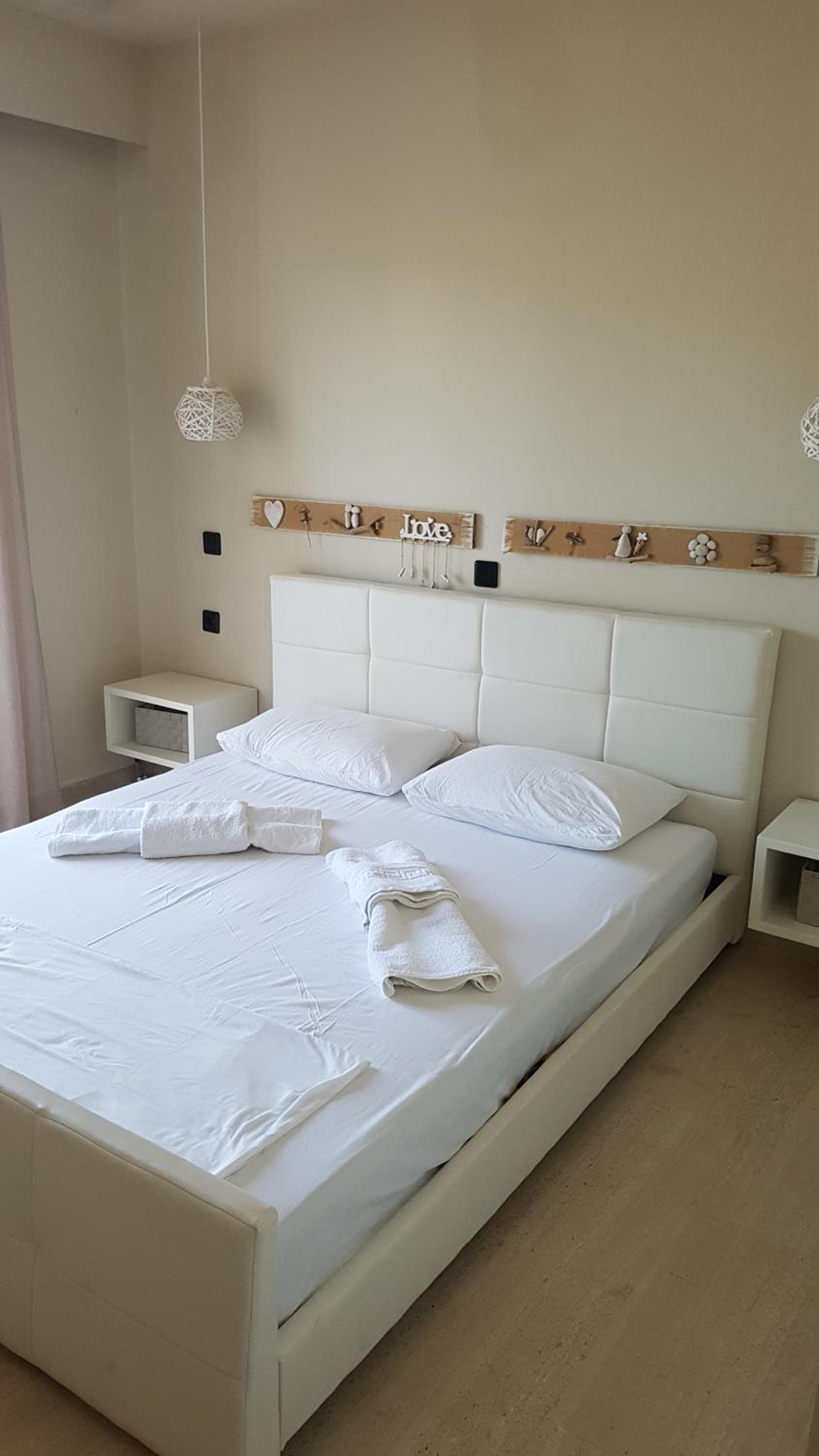 Фото Olive Grove Hotel