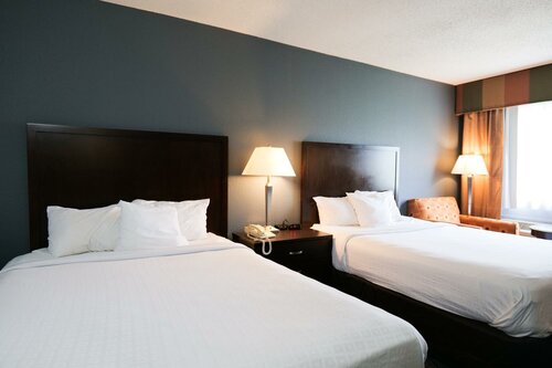 Гостиница Baymont by Wyndham Flint Airport North
