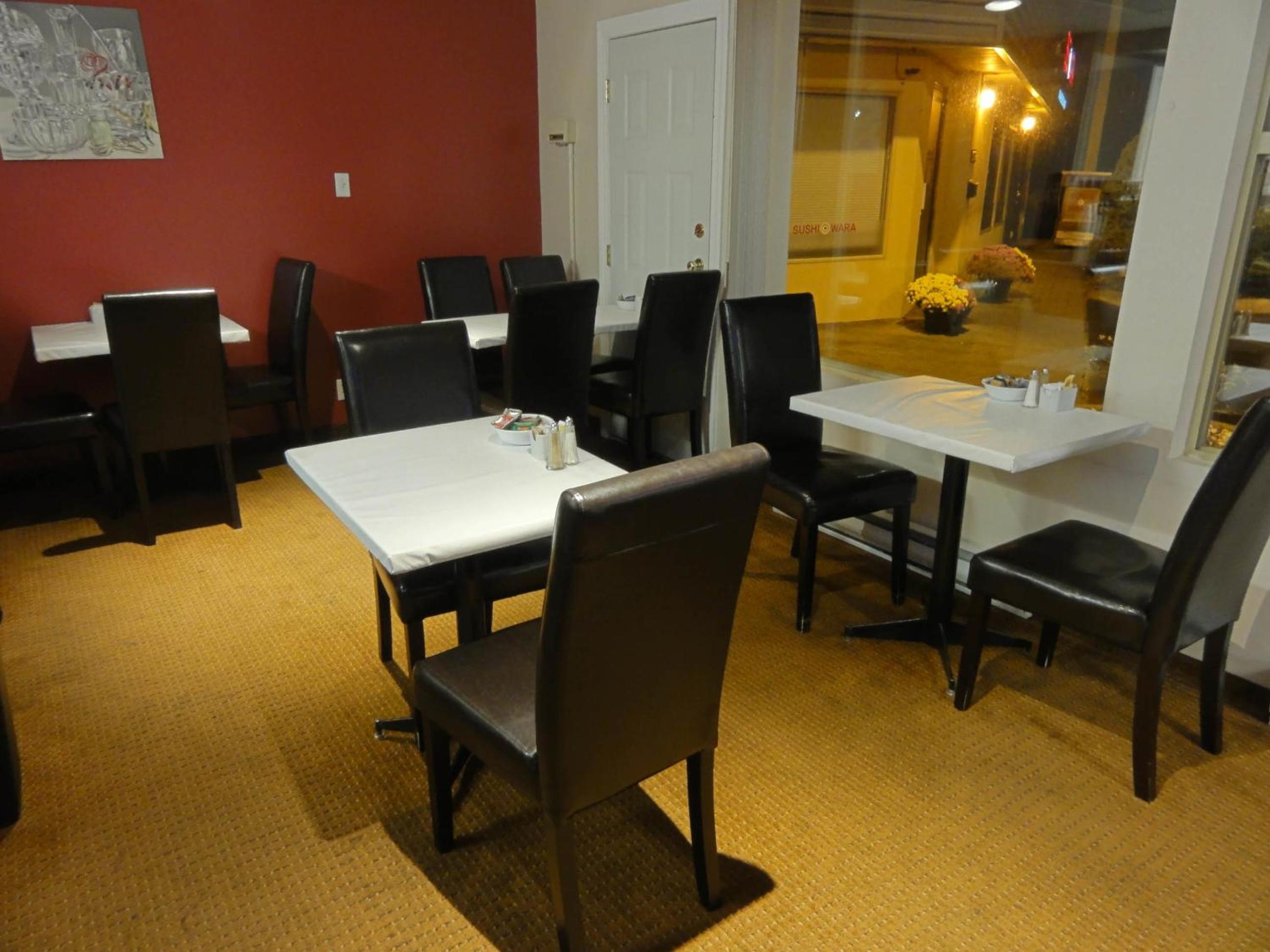 Фото Port Augusta Inn and Suites