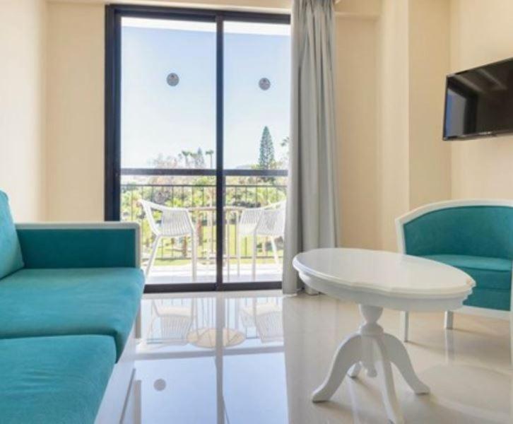 Фото Anastasia Hotel Apartments