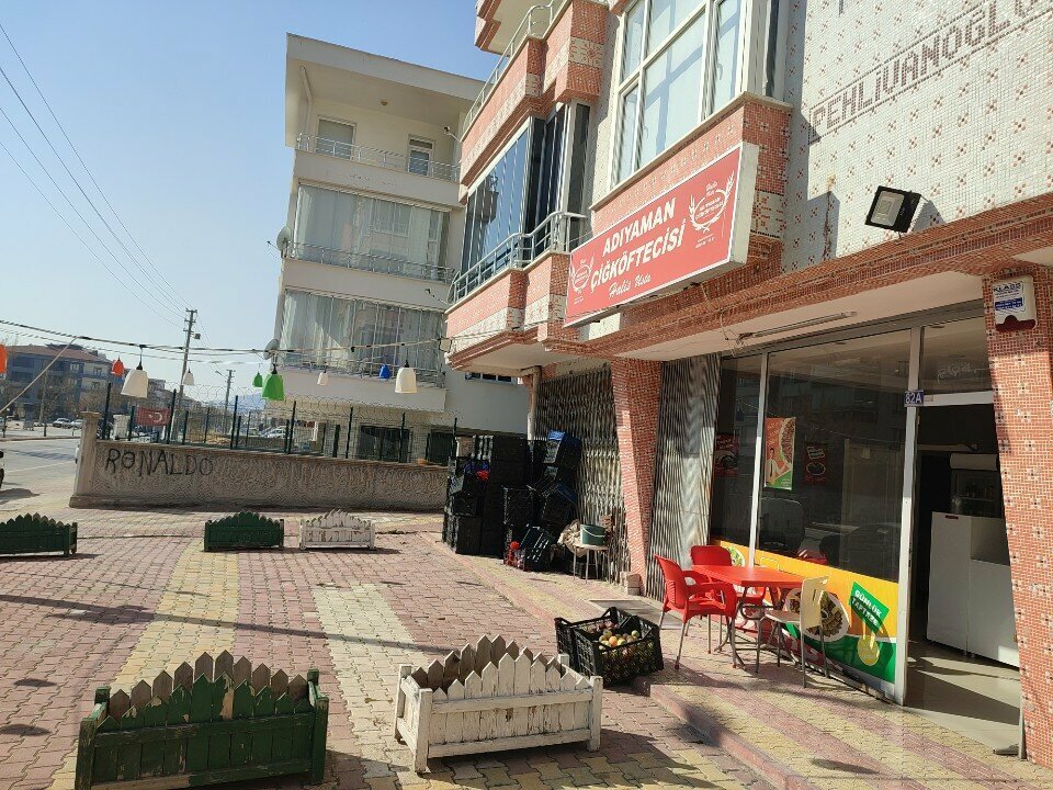 Restaurant Adiyaman Cigkofteci Halis Usta, Konya, photo