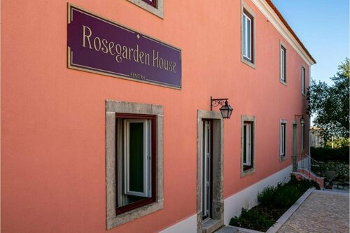 Гостиница Rosegarden House в Синтре