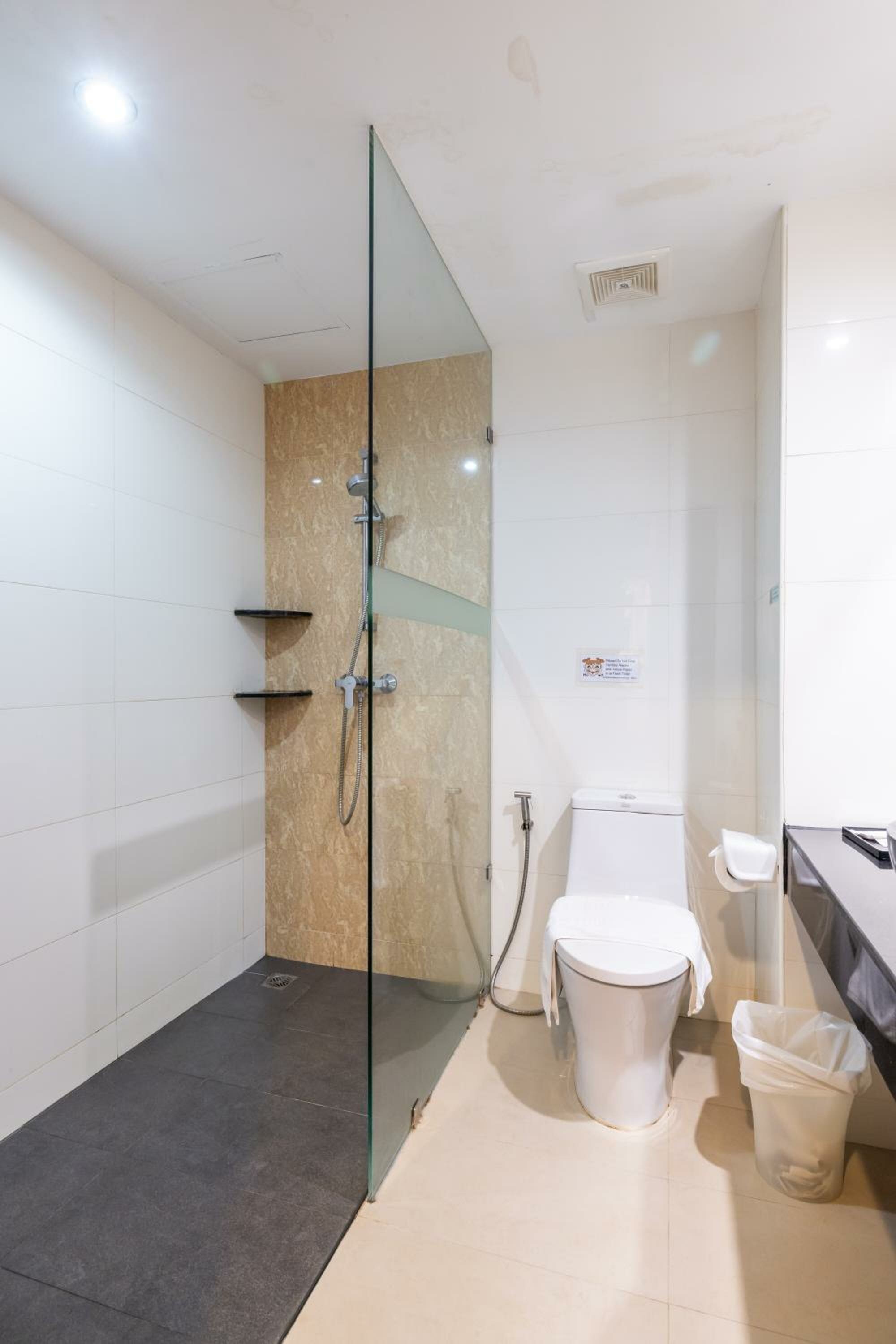 Фото Oyo 510 Thai Palace Resort