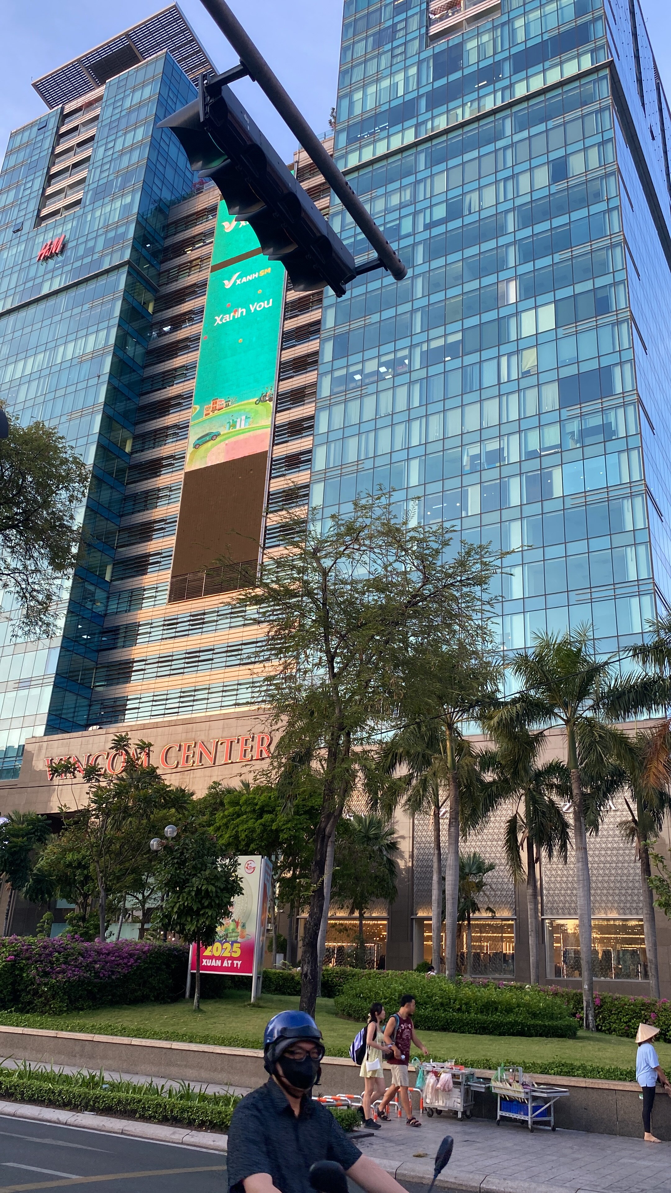 Фото Hotel Majestic Saigon