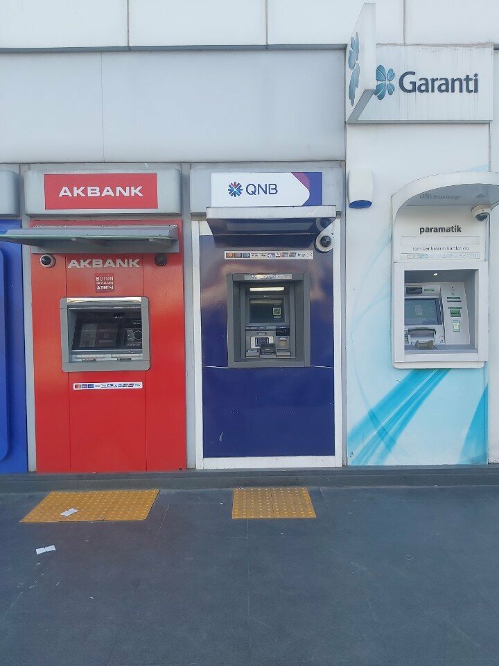 ATM Qnb Bank, Istanbul, photo