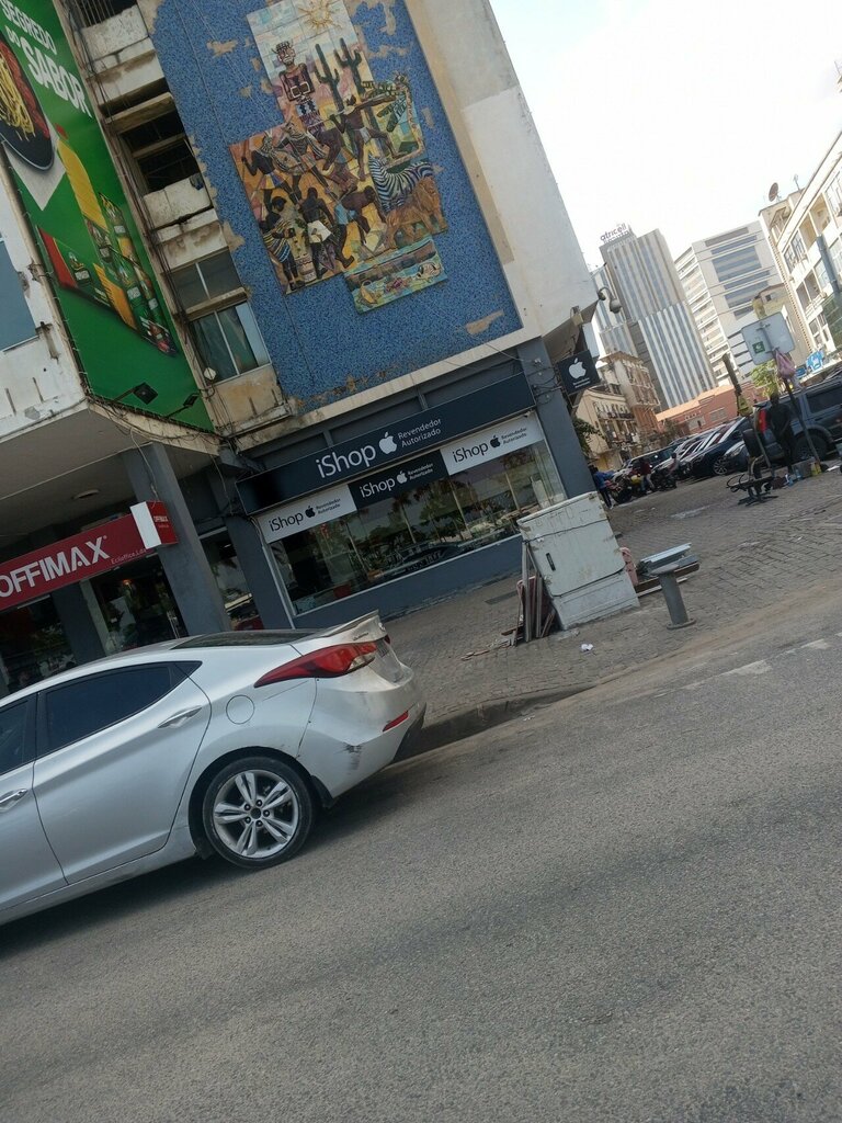 Items for mobile phones Ishop, Loanda, photo