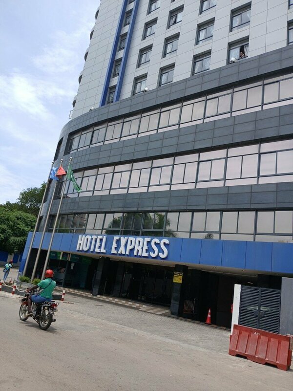 Гостиница Hotel Express в Луанде