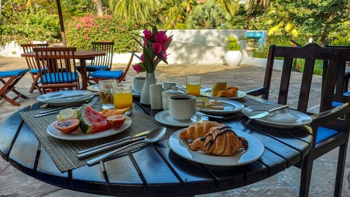 Гостиница Diani Sea Resort в Кении