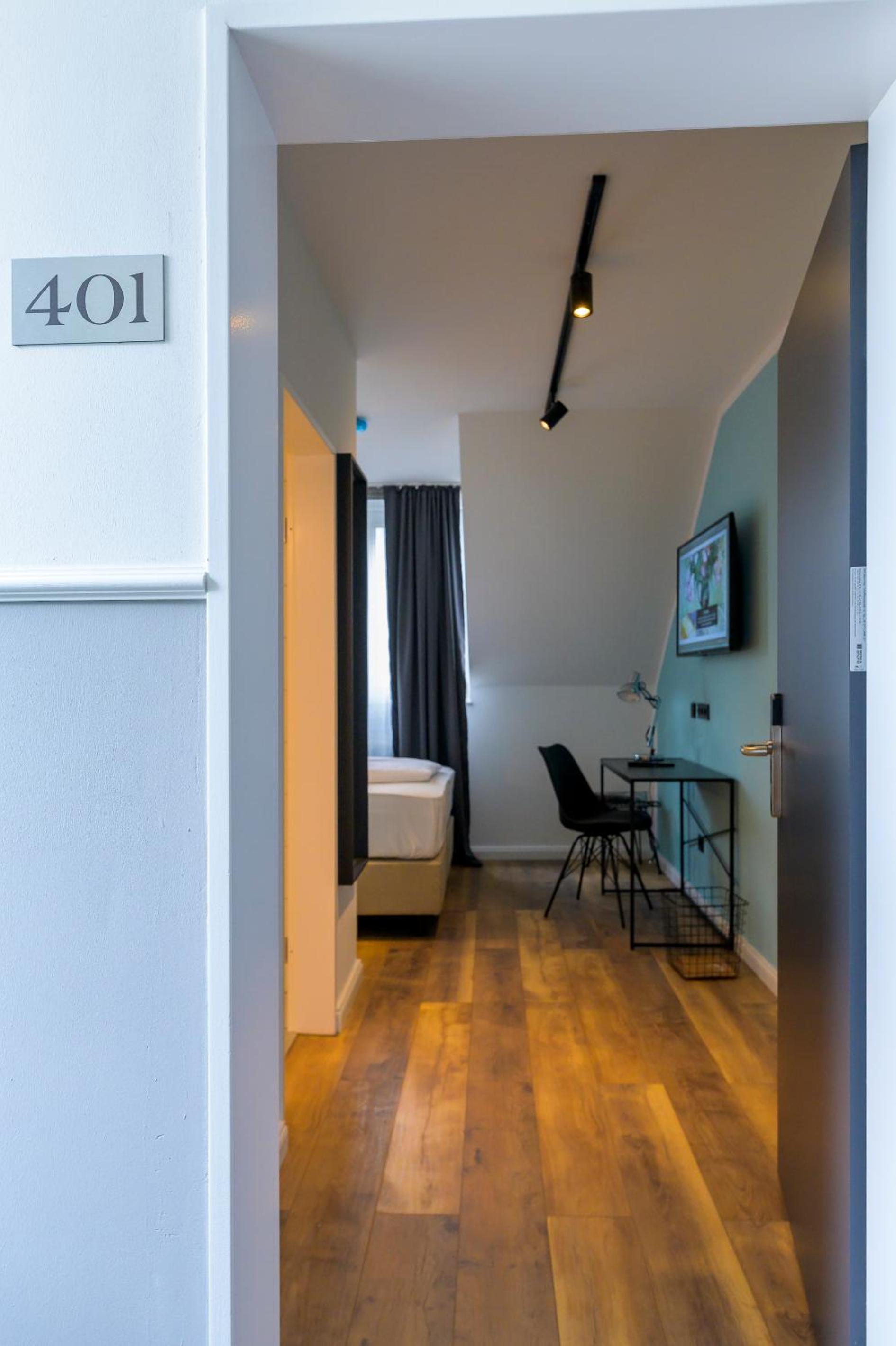 Фото Ibis Koln Leverkusen