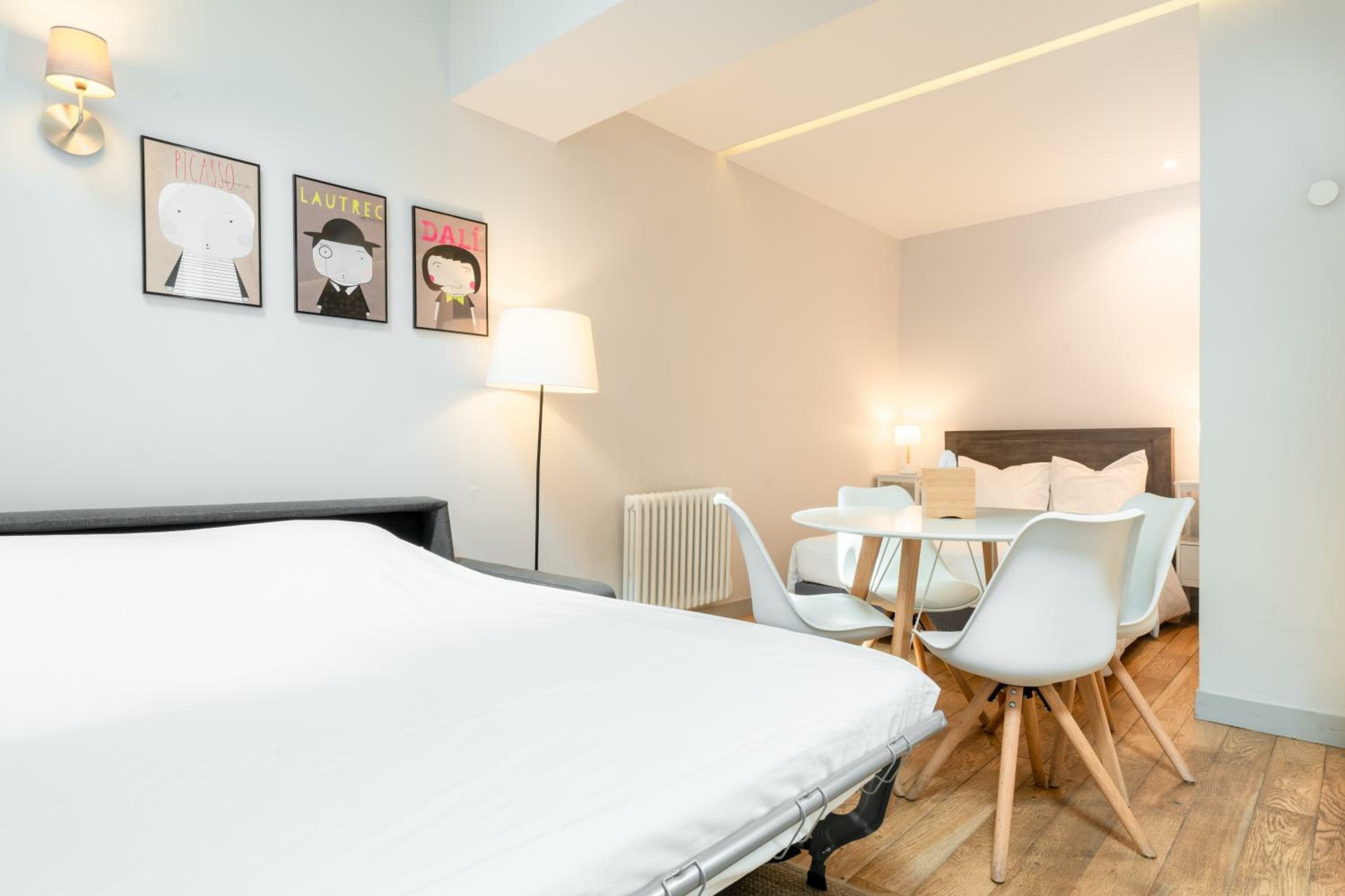 Фото Les Apparts de l'Oncle Louis