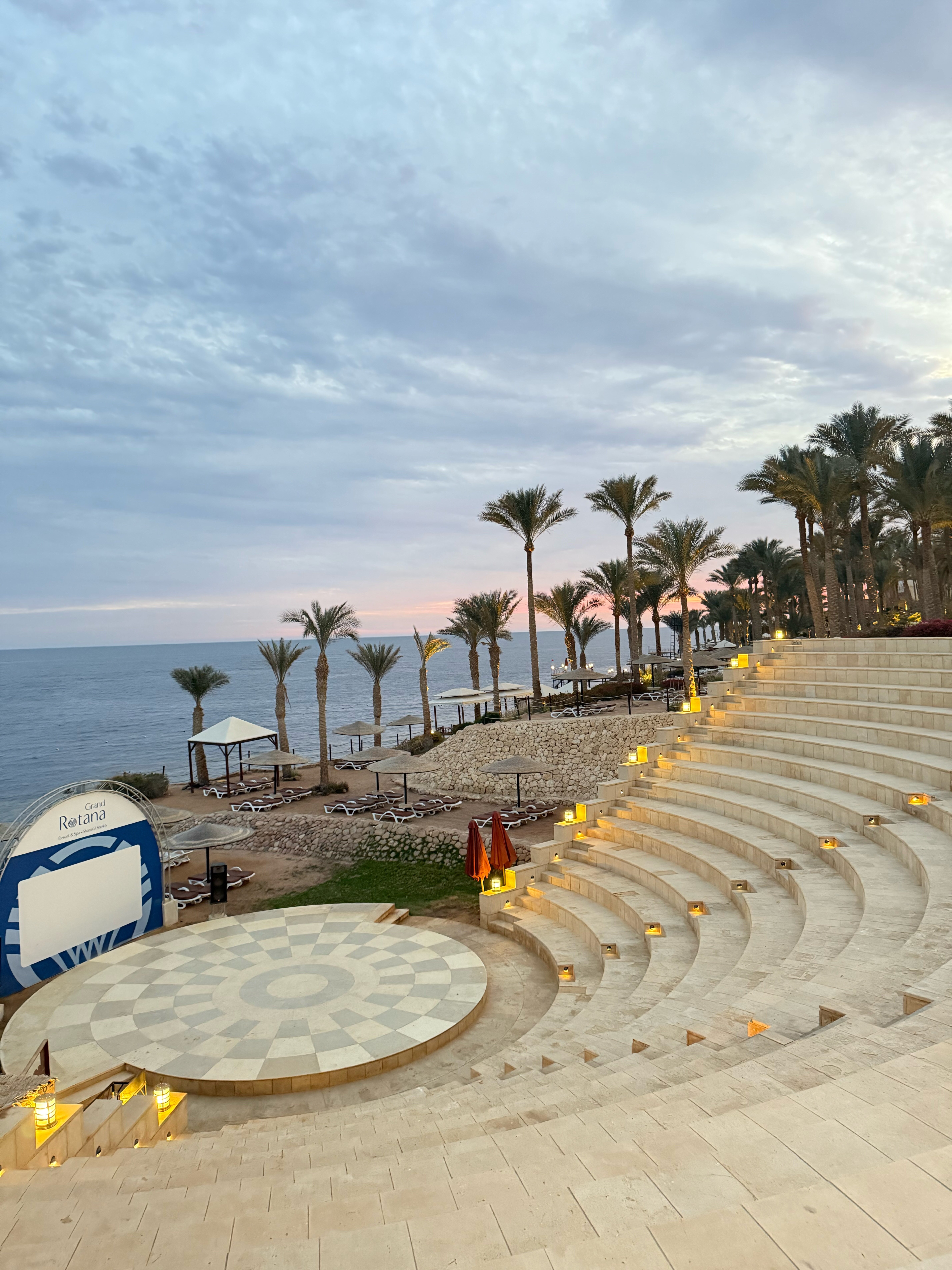 Фото Grand Rotana Resort & SPA 