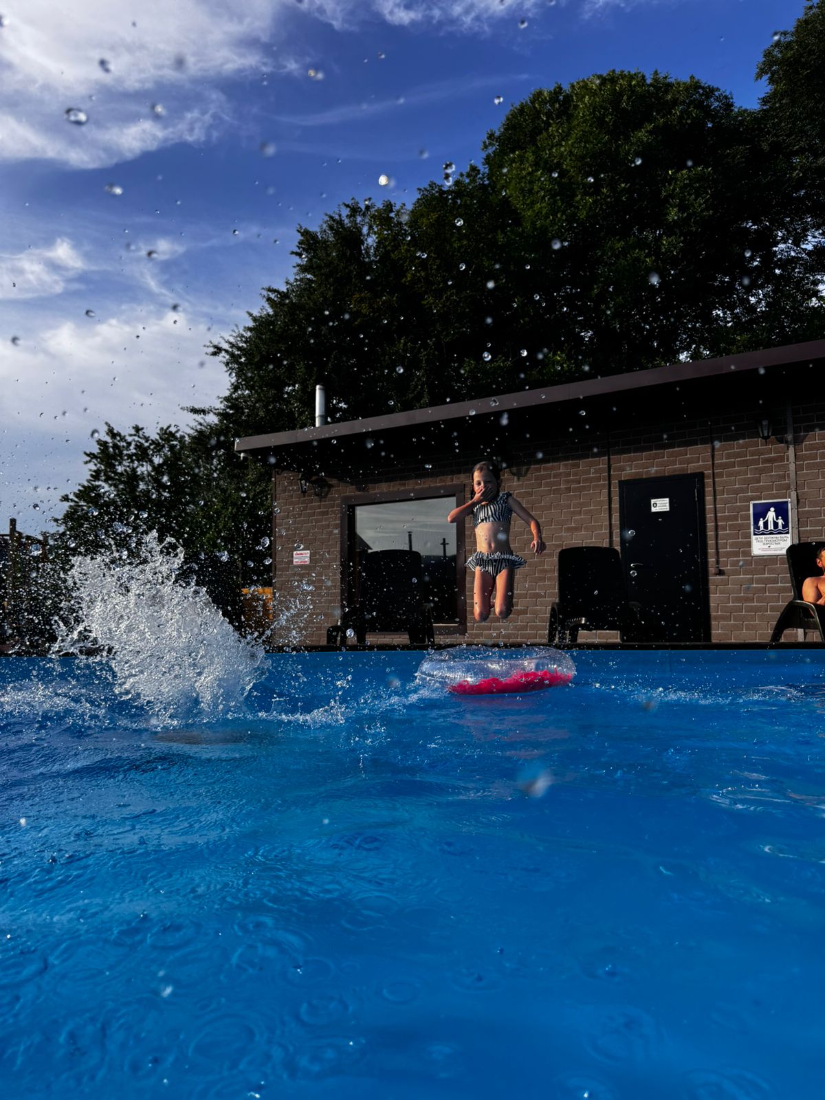 Фото Дом у реки