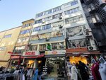 Kucuk Sari is Hani (Istanbul, Kadikoy, Osmanaga Neighborhood, Cilek Street, 6A) ، مركز أعمال