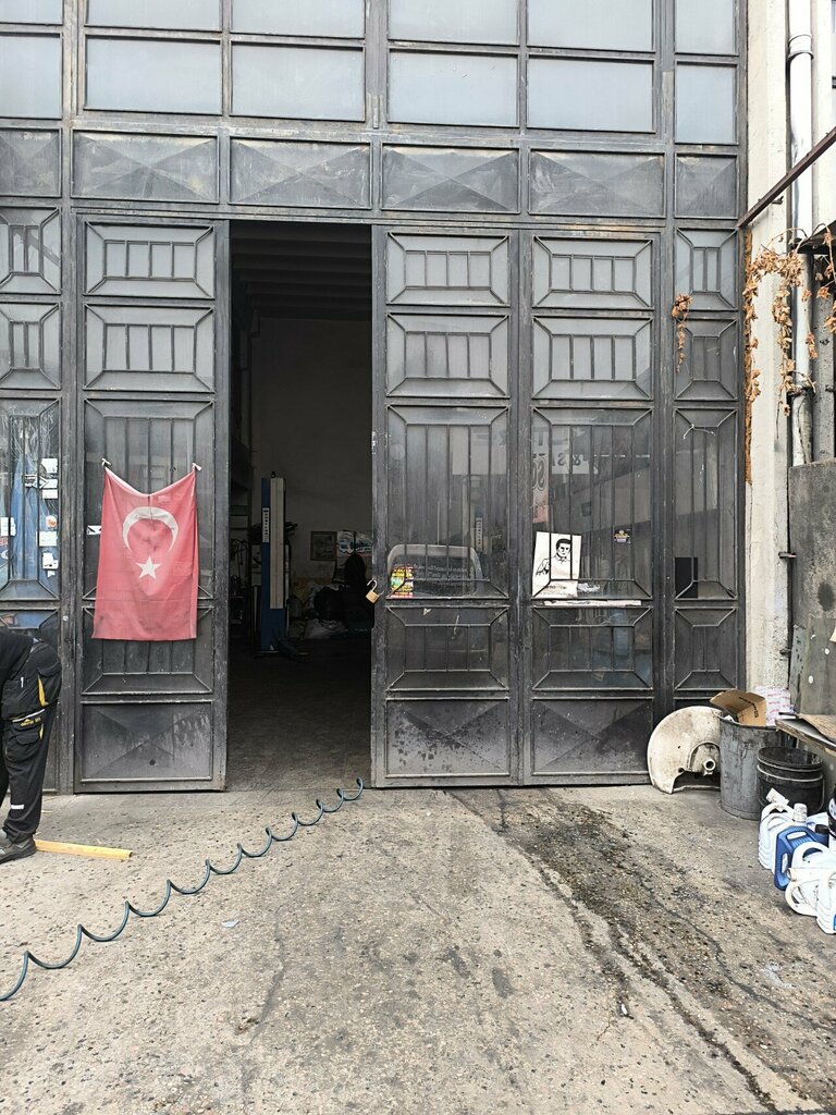 Auto parts and auto goods store Auto Trigger, Ankara, photo